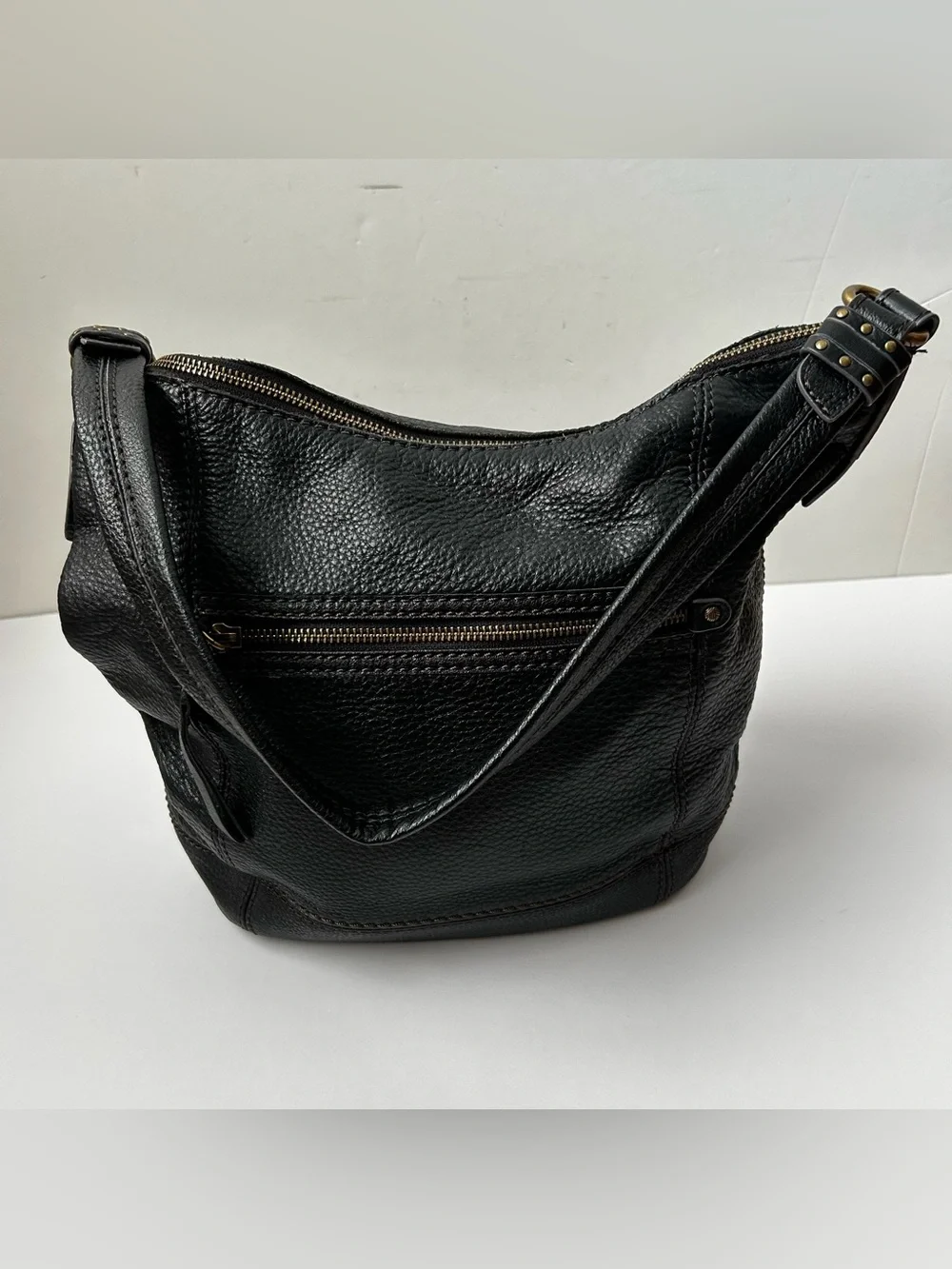 The SAK Leather Hobo Bag Purse Black